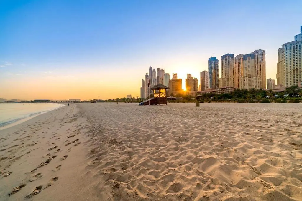 Luxury Apartment With Lake View In The Walk At Jbr!