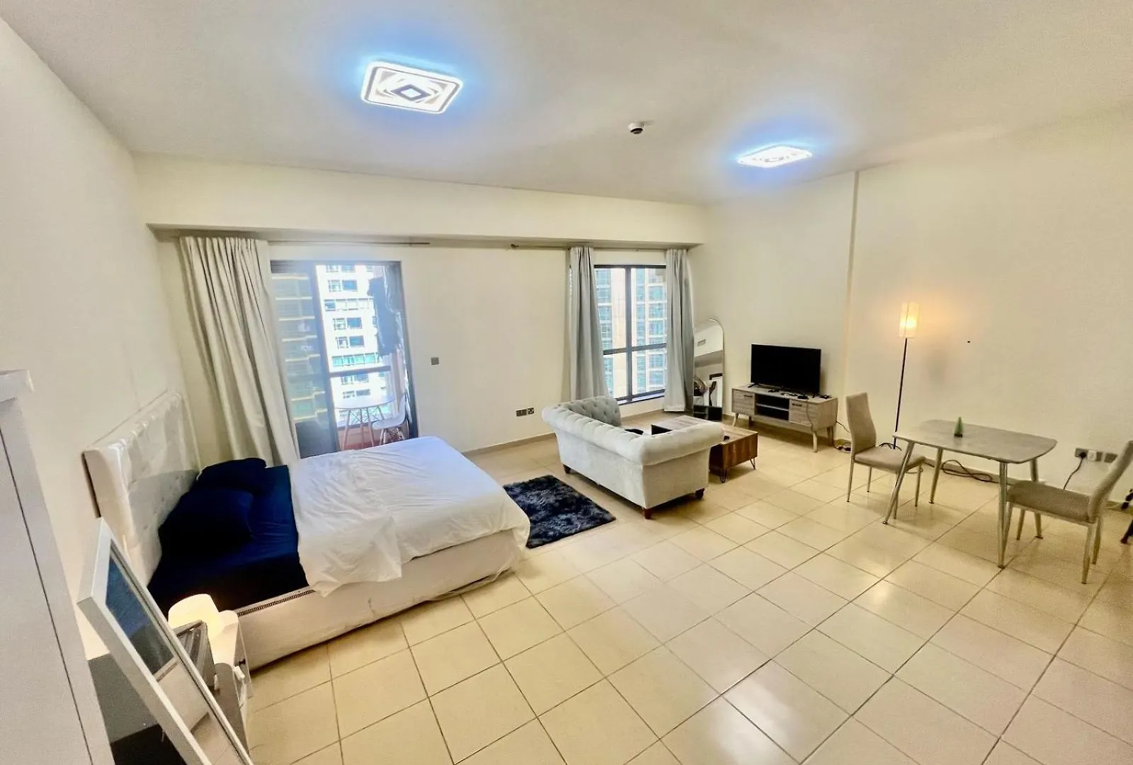 Luxury Apartment With Lake View In The Walk At Jbr! 0*, 迪拜 阿拉伯联合酋长国